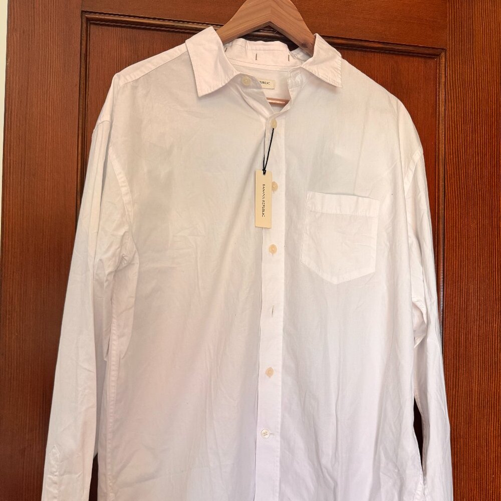 Banana Republic Relaxed Fit Washed Cotton Poplin Shirt. Medium Tall.  NWT